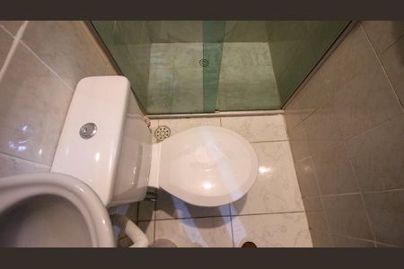 Casa à venda com 175m², 2 quartos e 2 vagas Casa à venda com 175m², 2 quartos e 2 vagasEdícula