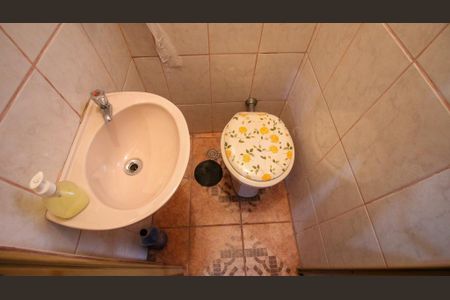 Casa à venda com 175m², 2 quartos e 2 vagas Casa à venda com 175m², 2 quartos e 2 vagasEdícula