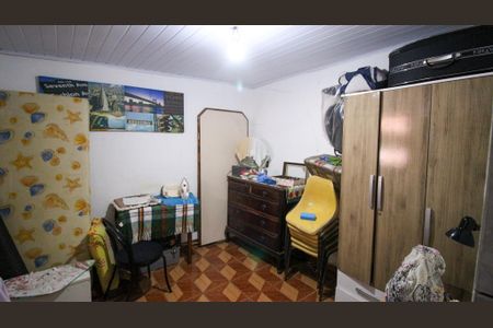 Casa à venda com 175m², 2 quartos e 2 vagas Casa à venda com 175m², 2 quartos e 2 vagasEdícula