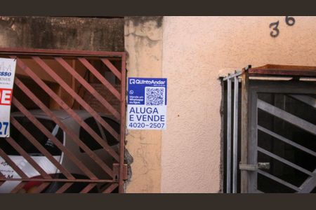 Casa à venda com 175m², 2 quartos e 2 vagas Casa à venda com 175m², 2 quartos e 2 vagasPlaca