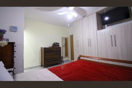 Casa à venda com 175m², 2 quartos e 2 vagas Casa à venda com 175m², 2 quartos e 2 vagasQuarto 2