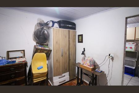 Casa à venda com 175m², 2 quartos e 2 vagas Casa à venda com 175m², 2 quartos e 2 vagasEdícula