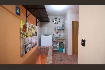 Casa à venda com 175m², 2 quartos e 2 vagas Casa à venda com 175m², 2 quartos e 2 vagasEdícula