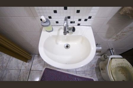 Casa à venda com 175m², 2 quartos e 2 vagas Casa à venda com 175m², 2 quartos e 2 vagasBanheiro