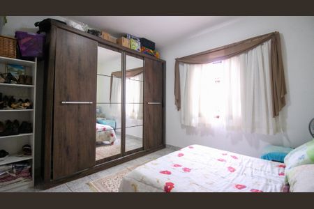 Casa à venda com 175m², 2 quartos e 2 vagas Casa à venda com 175m², 2 quartos e 2 vagasQuarto 1