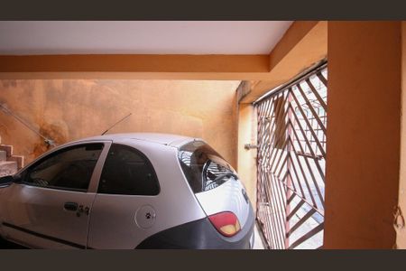 Casa à venda com 175m², 2 quartos e 2 vagas Casa à venda com 175m², 2 quartos e 2 vagasGaragem