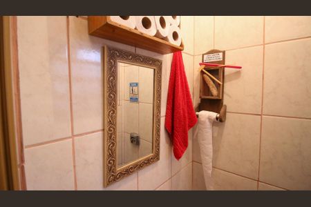 Casa à venda com 175m², 2 quartos e 2 vagas Casa à venda com 175m², 2 quartos e 2 vagasEdícula