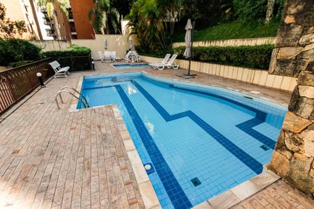 Apartamento para alugar com 154m², 4 quartos e 2 vagasÁrea comum - Piscina