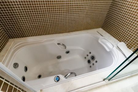 Apartamento para alugar com 154m², 4 quartos e 2 vagasBanheiro da Suíte - Banheira