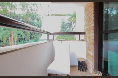 Varanda Sala de apartamento para alugar com 3 quartos, 125m² em Real Parque, São Paulo