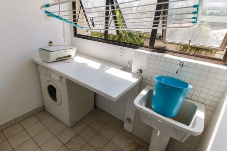 Apartamento para alugar com 154m², 4 quartos e 2 vagasDetalhe da area de serviço