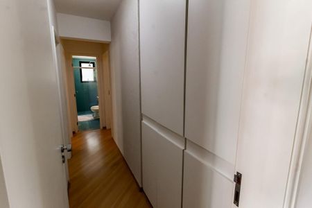 Apartamento para alugar com 154m², 4 quartos e 2 vagasCorredor