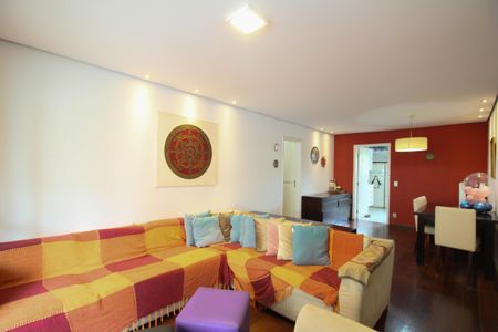 Sala de apartamento para alugar com 3 quartos, 125m² em Real Parque, São Paulo