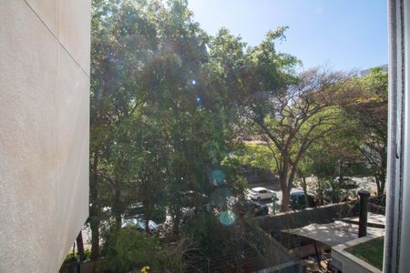 Apartamento à venda com 131m², 3 quartos e 2 vagasVista da Suíte 2