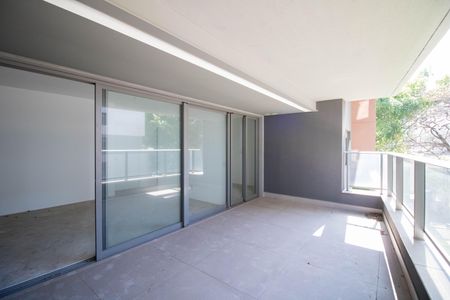 Apartamento à venda com 131m², 3 quartos e 2 vagasVaranda