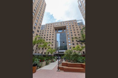 Apartamento para alugar com 38m², 1 quarto e 1 vaga Apartamento para alugar com 38m², 1 quarto e 1 vagaFachada