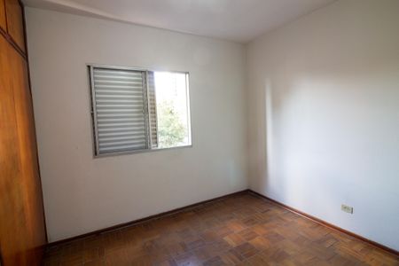 Apartamento à venda com 83m², 3 quartos e 1 vagaQuarto 2