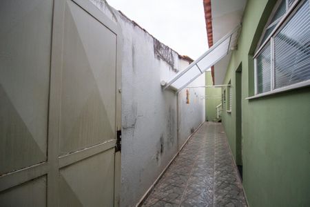 Casa para alugar com 134m², 2 quartos e 2 vagas Casa para alugar com 134m², 2 quartos e 2 vagasCorredor