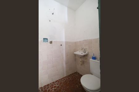 Casa para alugar com 40m², 1 quarto e sem vaga Casa para alugar com 40m², 1 quarto e sem vagaBanheiro
