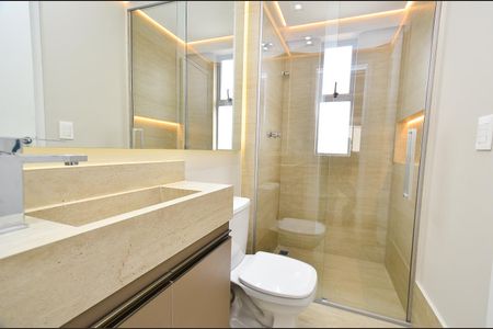 Apartamento à venda com 150m², 3 quartos e 4 vagas Apartamento à venda com 150m², 3 quartos e 4 vagasBanheiro Semi-Suite