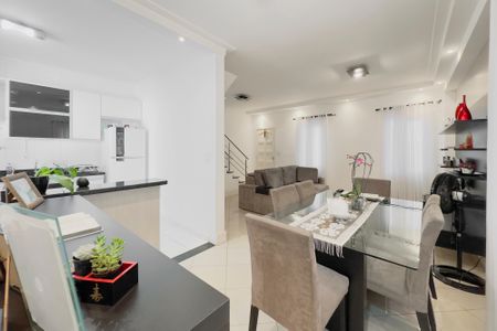 Sala de casa de condomínio para alugar com 3 quartos, 144m² em Jardim Primavera, Jacareí