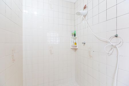 Casa para alugar com 67m², 2 quartos e 1 vaga Casa para alugar com 67m², 2 quartos e 1 vagaBanheiro Social