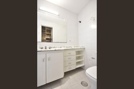 Apartamento para alugar com 110m², 3 quartos e 2 vagasBanheiro Suíte 