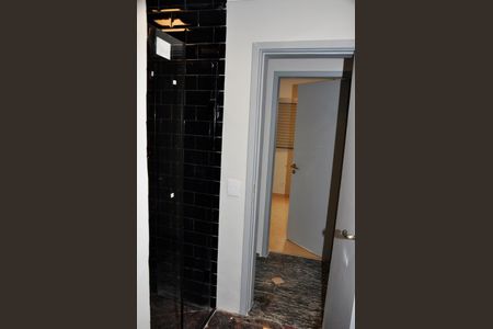 Apartamento à venda com 194m², 3 quartos e 2 vagas Apartamento à venda com 194m², 3 quartos e 2 vagasBanheiro