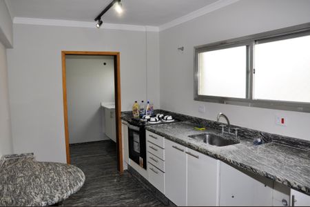Apartamento à venda com 194m², 3 quartos e 2 vagas Apartamento à venda com 194m², 3 quartos e 2 vagasCozinha