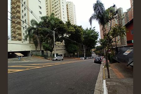 Apartamento à venda com 194m², 3 quartos e 2 vagas Apartamento à venda com 194m², 3 quartos e 2 vagasVista da Rua