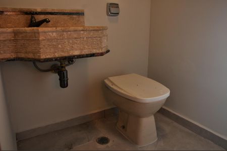 Apartamento à venda com 194m², 3 quartos e 2 vagas Apartamento à venda com 194m², 3 quartos e 2 vagasLavabo