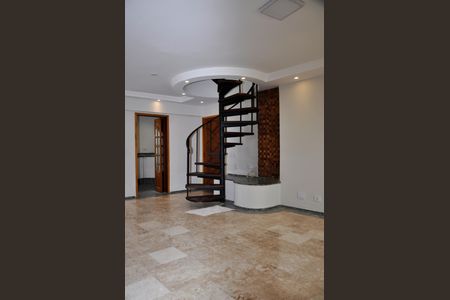 Apartamento à venda com 194m², 3 quartos e 2 vagas Apartamento à venda com 194m², 3 quartos e 2 vagasSala