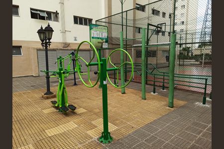 Apartamento à venda com 194m², 3 quartos e 2 vagas Apartamento à venda com 194m², 3 quartos e 2 vagasÁrea comum - Academia