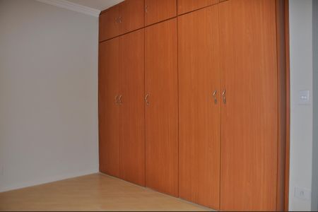 Apartamento à venda com 194m², 3 quartos e 2 vagas Apartamento à venda com 194m², 3 quartos e 2 vagasQuarto 1
