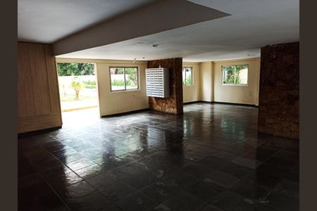Apartamento à venda com 194m², 3 quartos e 2 vagas Apartamento à venda com 194m², 3 quartos e 2 vagasHall de entrada