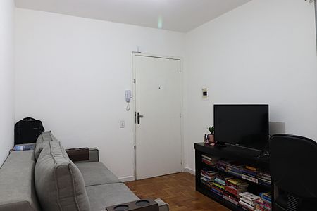 Sala de apartamento à venda com 1 quarto, 35m² em Petrópolis, Porto Alegre