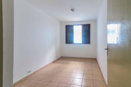 Casa à venda com 74m², 3 quartos e 2 vagasSuíte