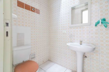 Casa à venda com 74m², 3 quartos e 2 vagasBanheiro