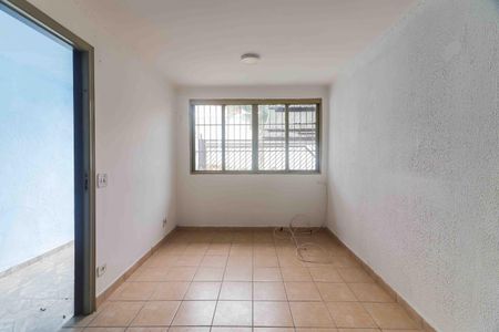 Casa à venda com 74m², 3 quartos e 2 vagasSala