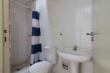 Casa à venda com 74m², 3 quartos e 2 vagasSuíte/Banheiro