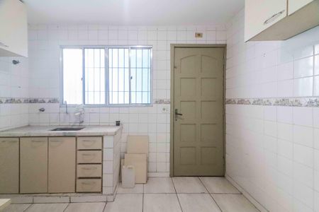 Casa à venda com 74m², 3 quartos e 2 vagasCozinha