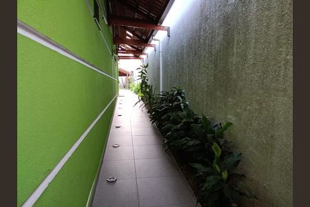 Casa à venda com 174m², 2 quartos e 3 vagas Casa à venda com 174m², 2 quartos e 3 vagasCORREDOR