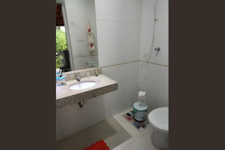 Casa à venda com 174m², 2 quartos e 3 vagas Casa à venda com 174m², 2 quartos e 3 vagasLAVABO