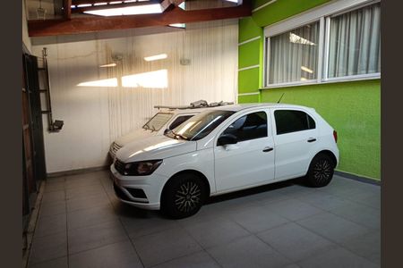 Casa à venda com 174m², 2 quartos e 3 vagas Casa à venda com 174m², 2 quartos e 3 vagasGARAGEM