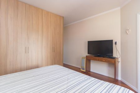 Apartamento à venda com 142m², 3 quartos e 2 vagas Apartamento à venda com 142m², 3 quartos e 2 vagasSuíte