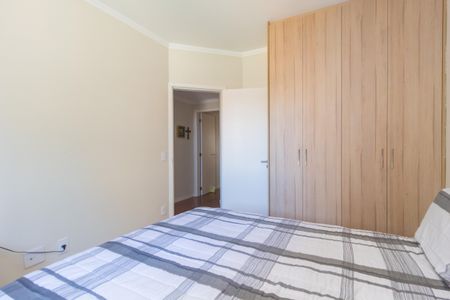 Apartamento à venda com 142m², 3 quartos e 2 vagas Apartamento à venda com 142m², 3 quartos e 2 vagasQuarto 2