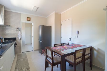 Apartamento à venda com 142m², 3 quartos e 2 vagas Apartamento à venda com 142m², 3 quartos e 2 vagasCozinha