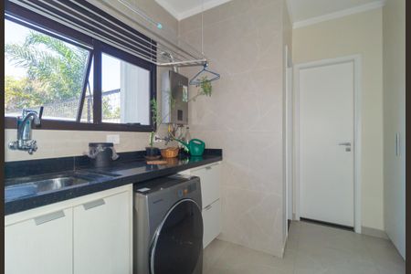 Apartamento à venda com 142m², 3 quartos e 2 vagas Apartamento à venda com 142m², 3 quartos e 2 vagasÁrea de Serviço