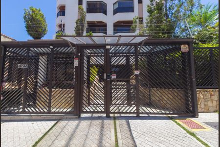 Apartamento à venda com 142m², 3 quartos e 2 vagas Apartamento à venda com 142m², 3 quartos e 2 vagasFachada
