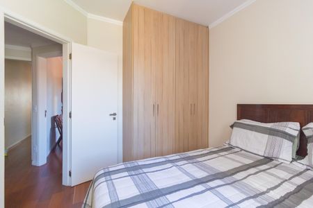 Apartamento à venda com 142m², 3 quartos e 2 vagas Apartamento à venda com 142m², 3 quartos e 2 vagasQuarto 2